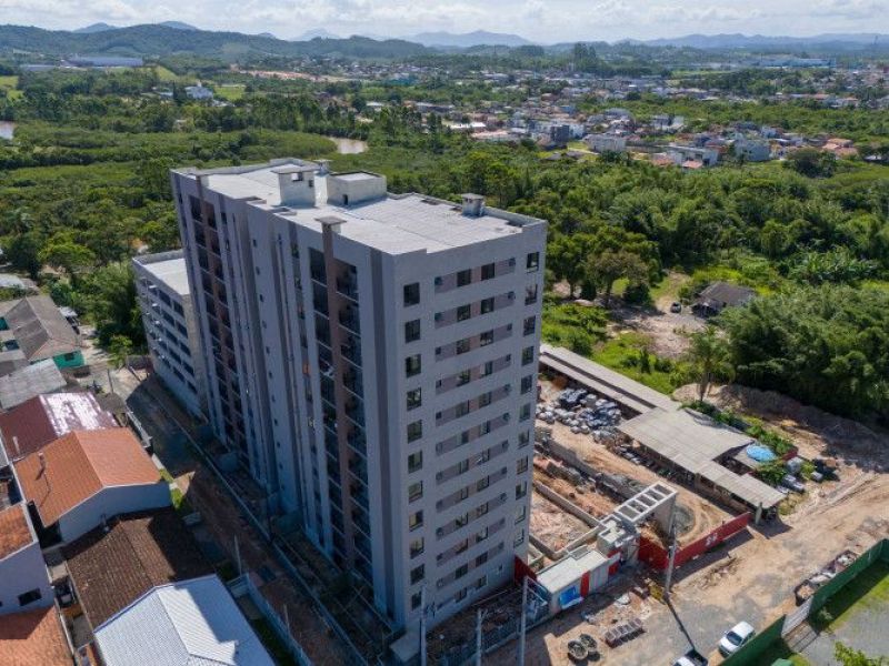 Apartamento de 2 quartos, 63m² no bairro Centro, em Balneário Piçarras | Eu Corretor