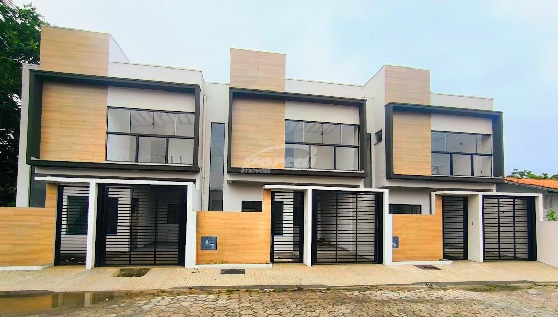 Casa, 3 quartos, 113 m² - Foto 1