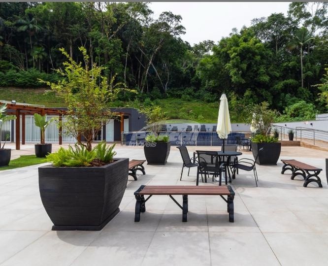 Apartamento à venda com 2 quartos, 73m² - Foto 13