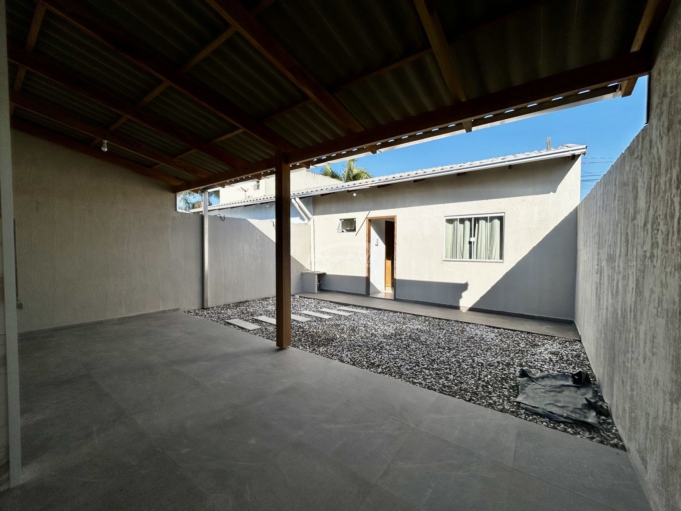 Casa para alugar com 2 quartos, 61m² - Foto 23