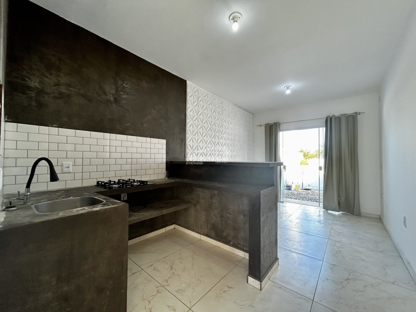 Casa para alugar com 2 quartos, 61m² - Foto 11