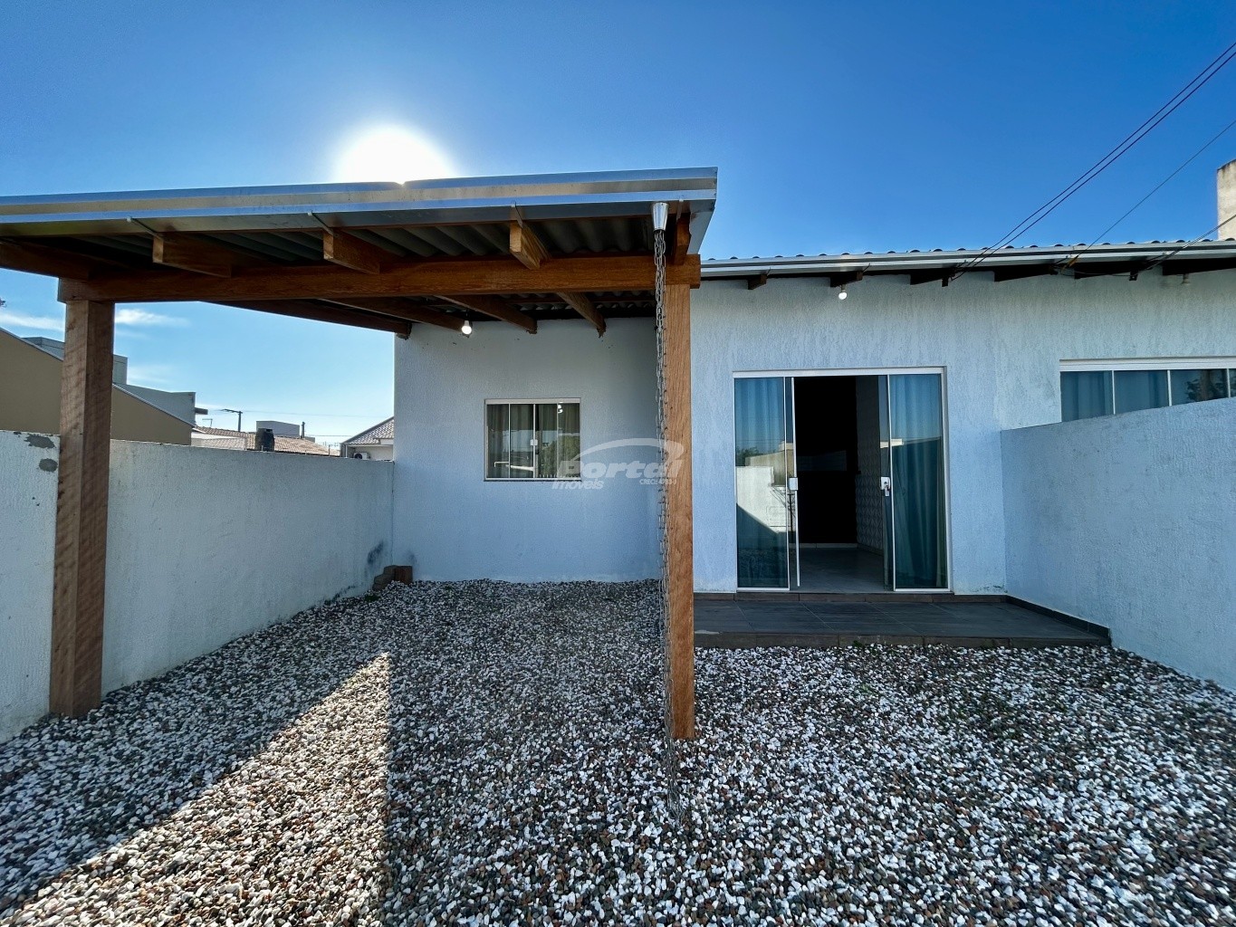 Casa para alugar com 2 quartos, 61m² - Foto 1