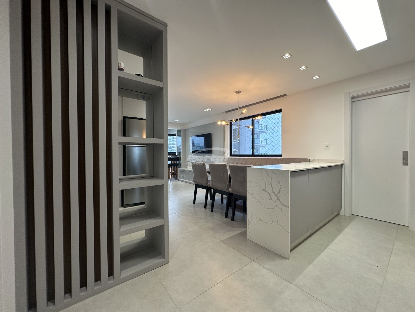 Apartamento para alugar com 2 quartos, 90m² - Foto 9