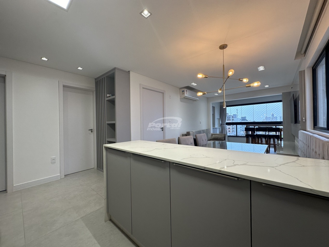 Apartamento para alugar com 2 quartos, 90m² - Foto 10