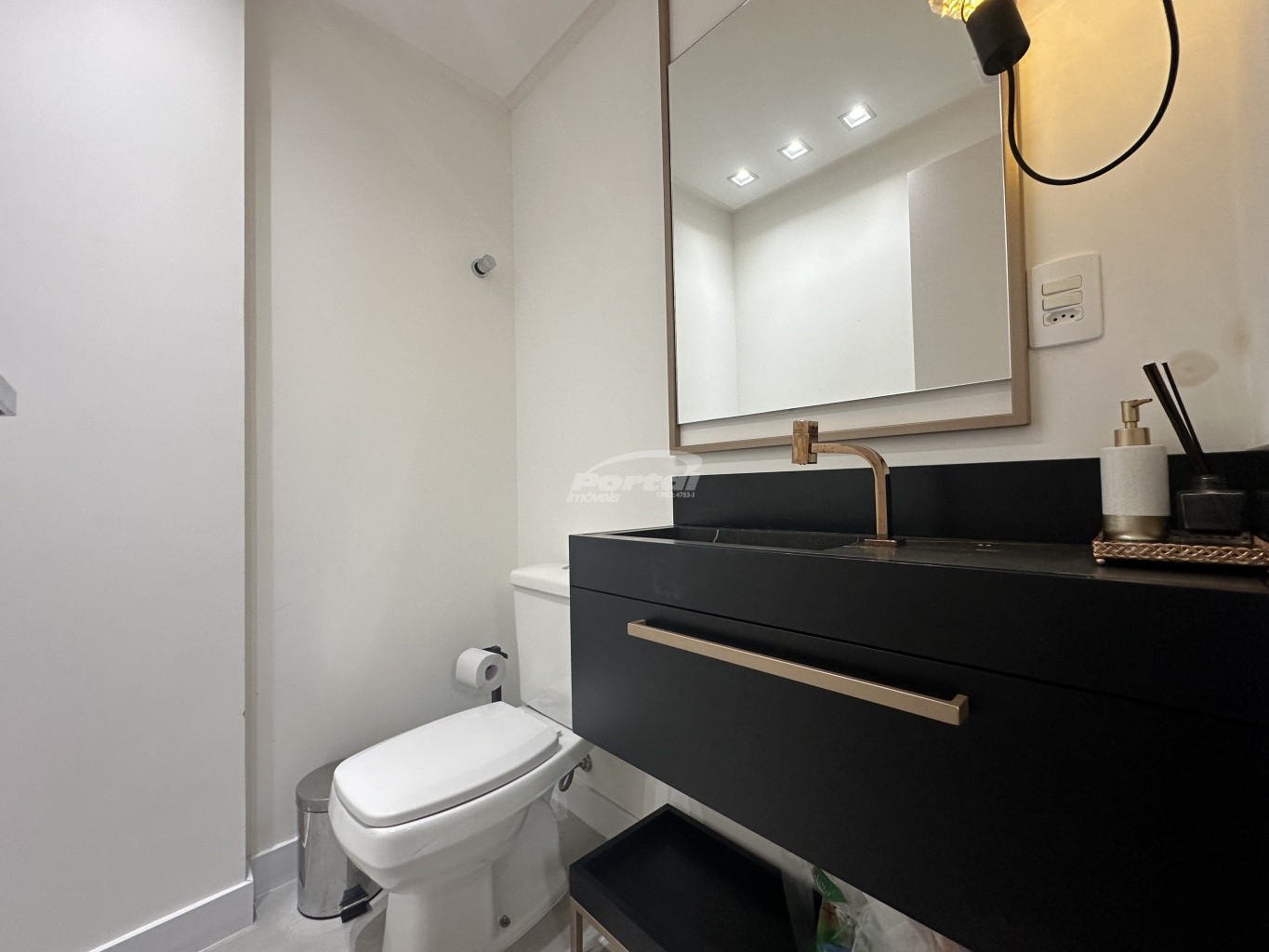 Apartamento para alugar com 2 quartos, 90m² - Foto 13