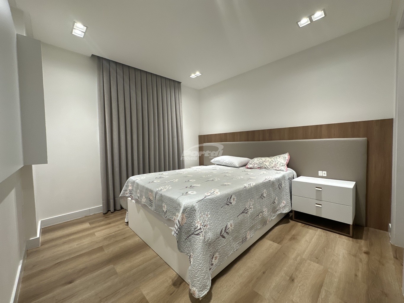 Apartamento para alugar com 2 quartos, 90m² - Foto 14