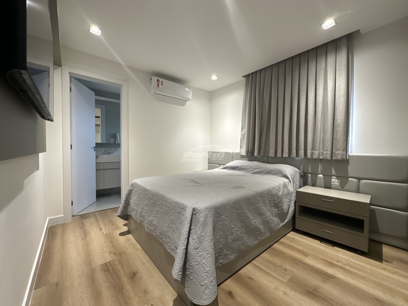 Apartamento para alugar com 2 quartos, 90m² - Foto 18