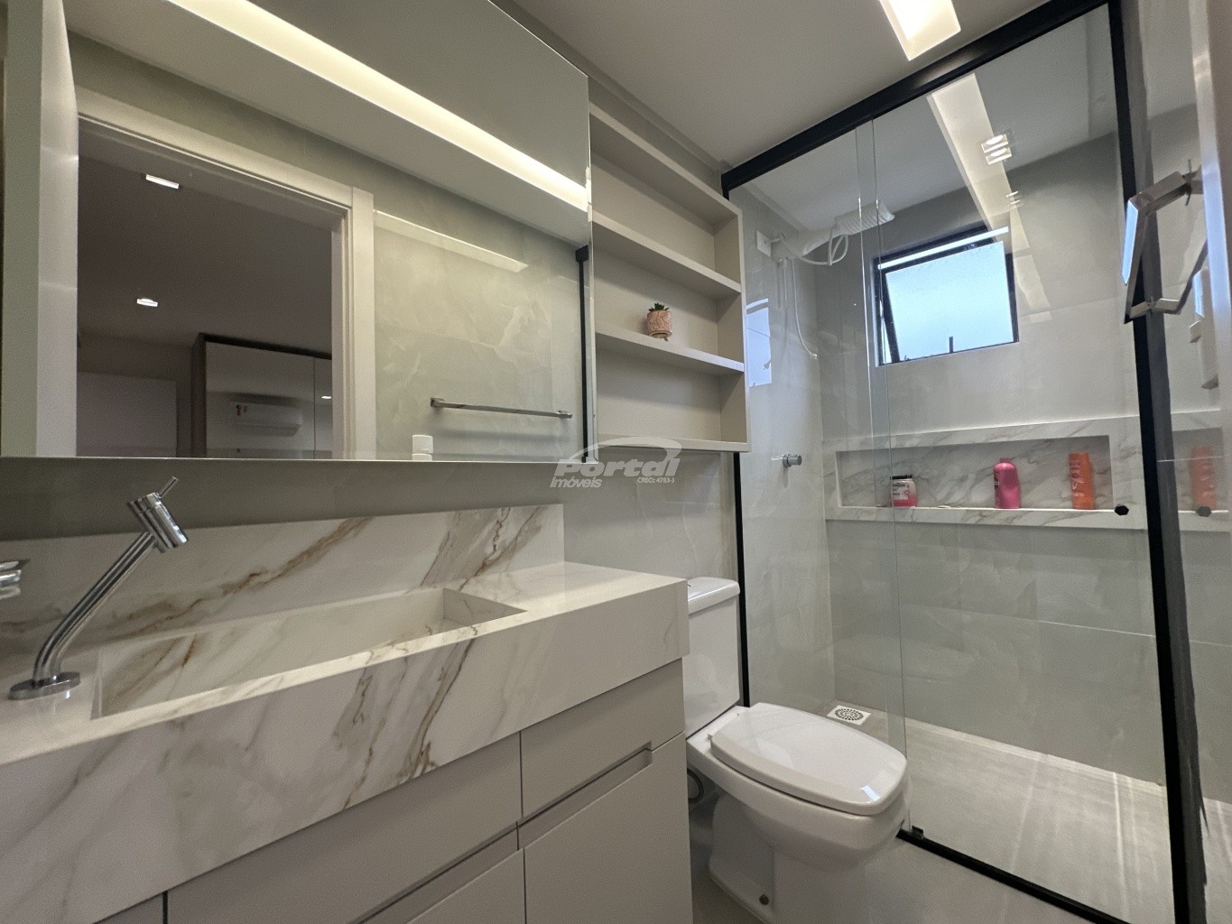 Apartamento para alugar com 2 quartos, 90m² - Foto 21