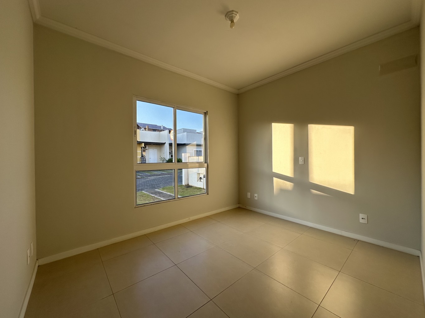 Casa de Condomínio para alugar com 3 quartos, 79m² - Foto 8