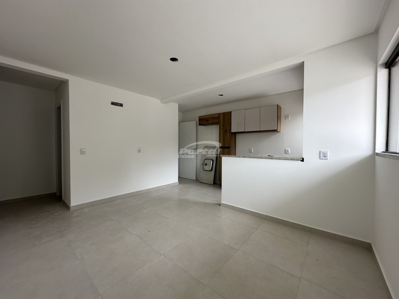 Apartamento para alugar com 2 quartos, 65m² - Foto 2