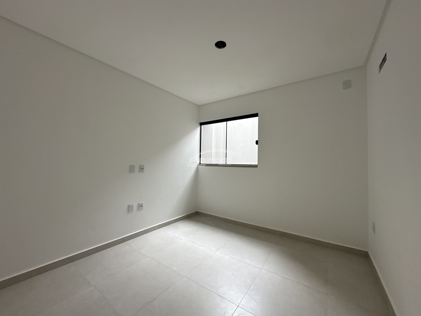 Apartamento para alugar com 2 quartos, 65m² - Foto 11