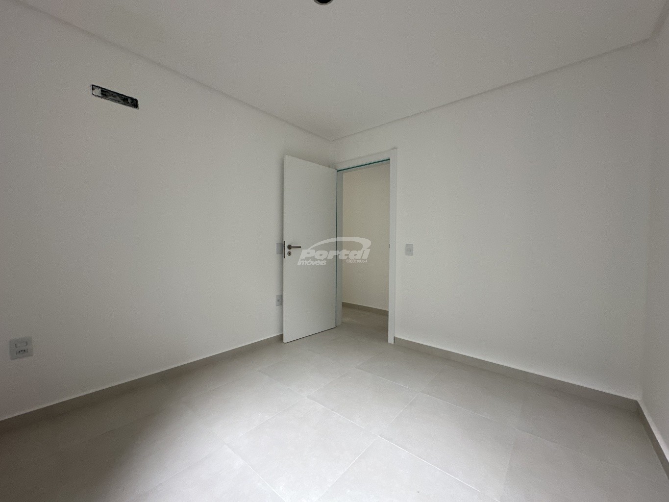 Apartamento para alugar com 2 quartos, 65m² - Foto 12