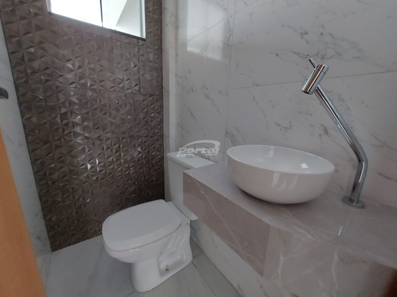 Casa para alugar com 2 quartos, 90m² - Foto 4
