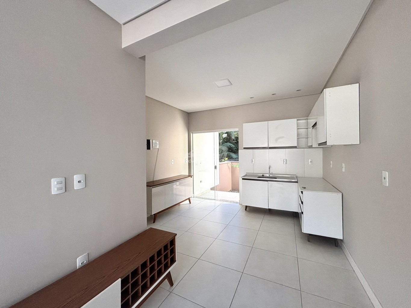 Casa para alugar com 2 quartos, 76m² - Foto 13