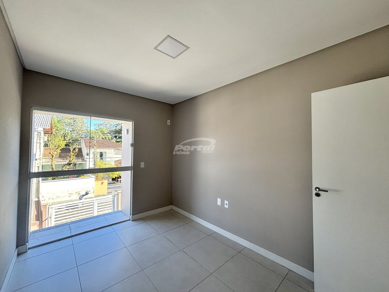 Casa para alugar com 2 quartos, 76m² - Foto 4