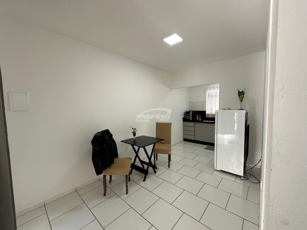 Casa à venda com 2 quartos, 66m² - Foto 8
