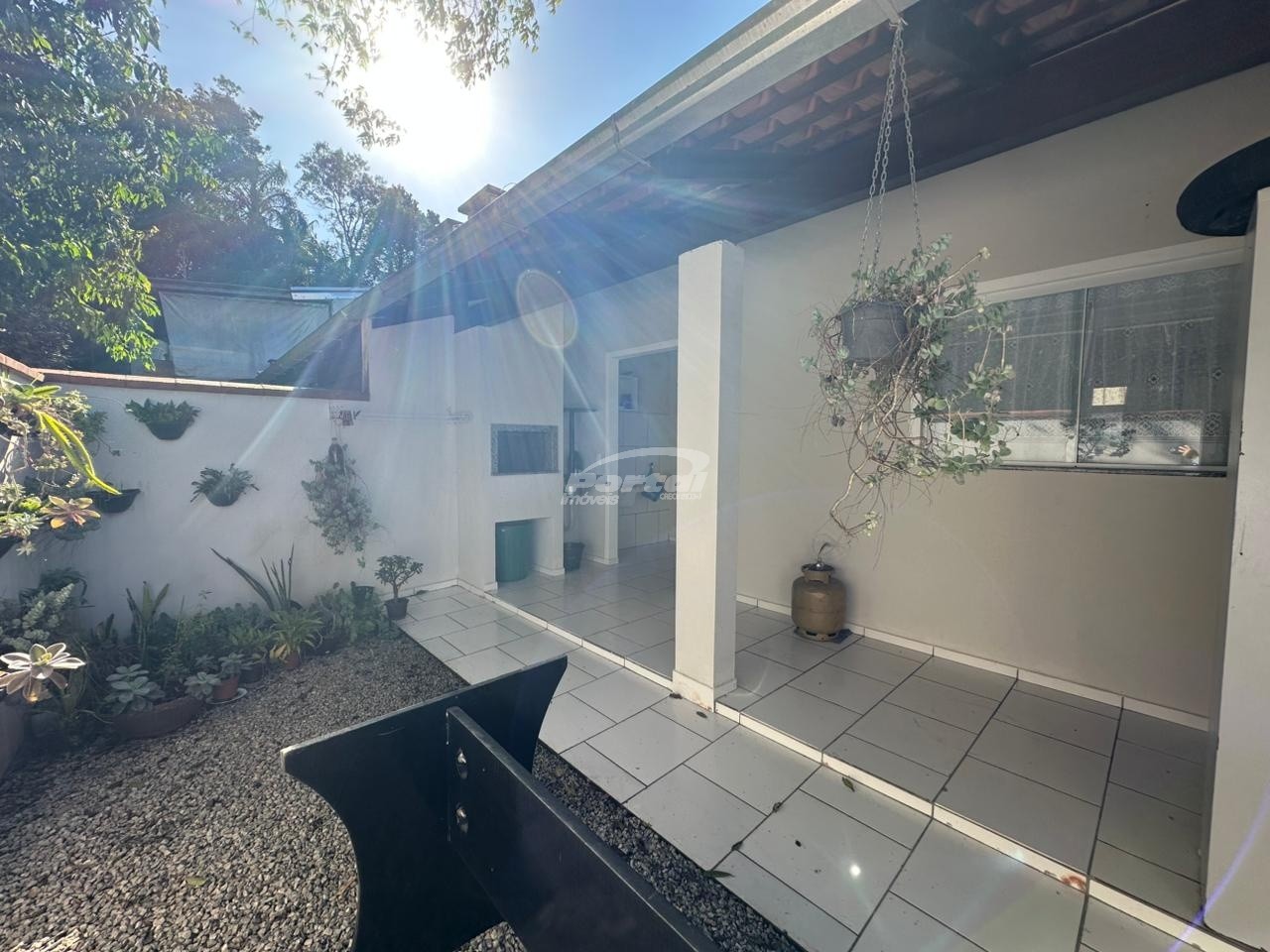 Casa à venda com 2 quartos, 66m² - Foto 5
