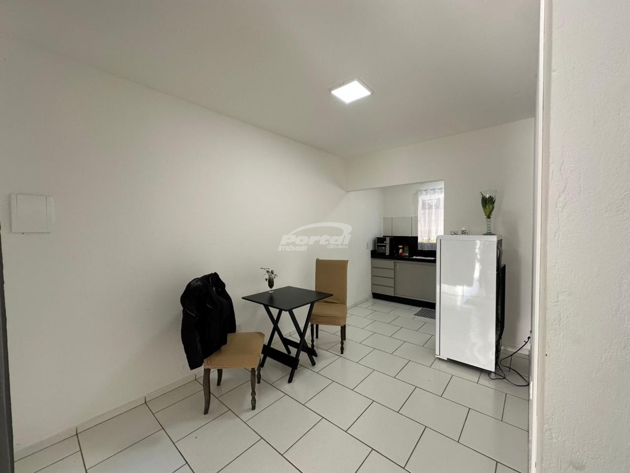 Casa à venda com 2 quartos, 66m² - Foto 18