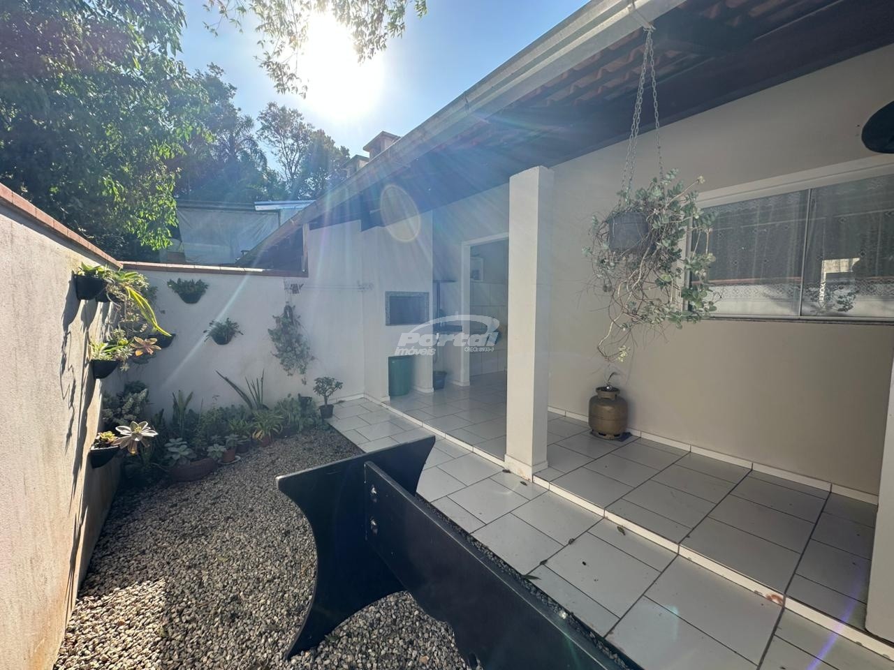 Casa à venda com 2 quartos, 66m² - Foto 6