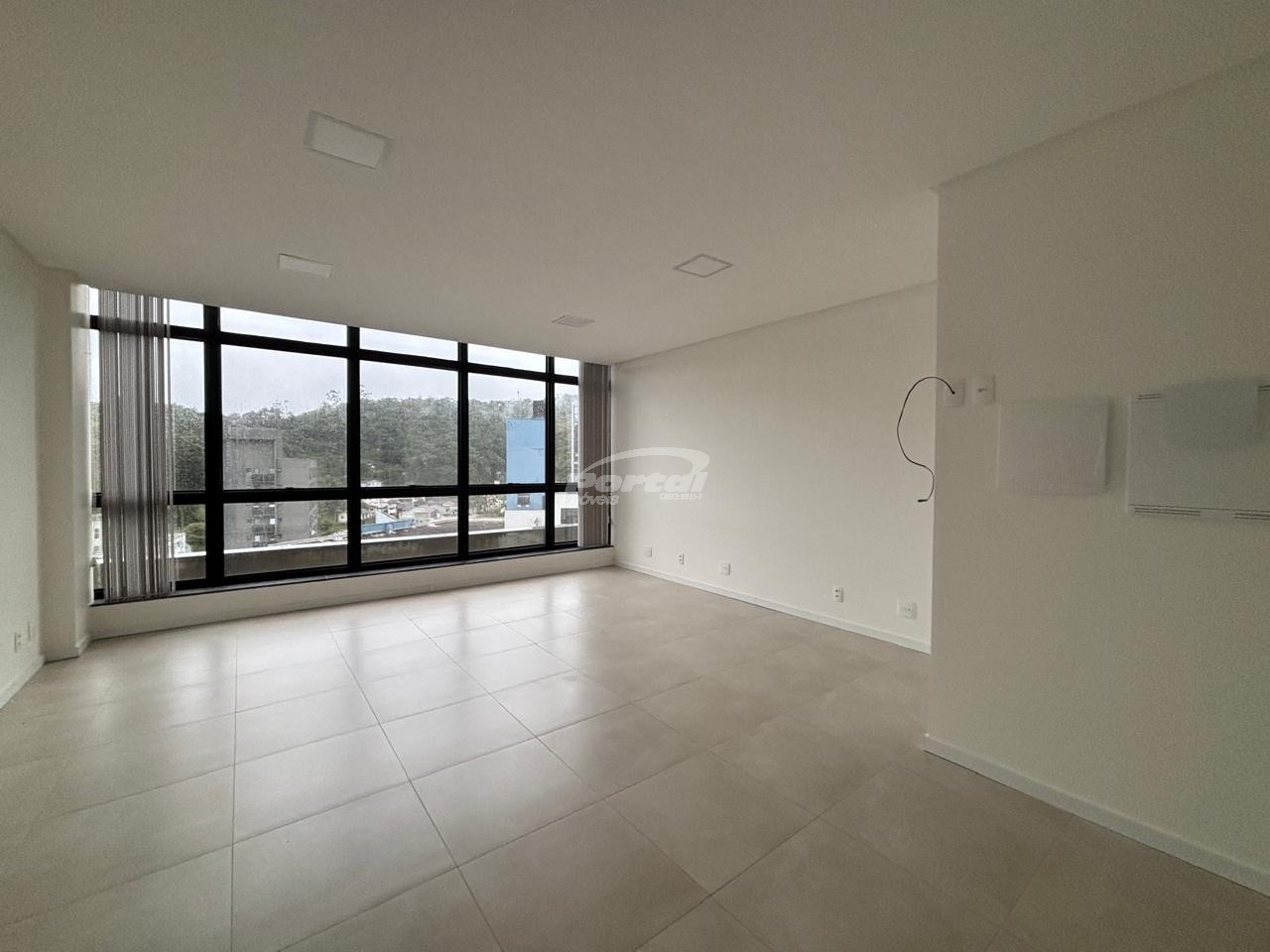 Sala Comercial de 33m² no bairro Garcia, em Blumenau | Eu Corretor