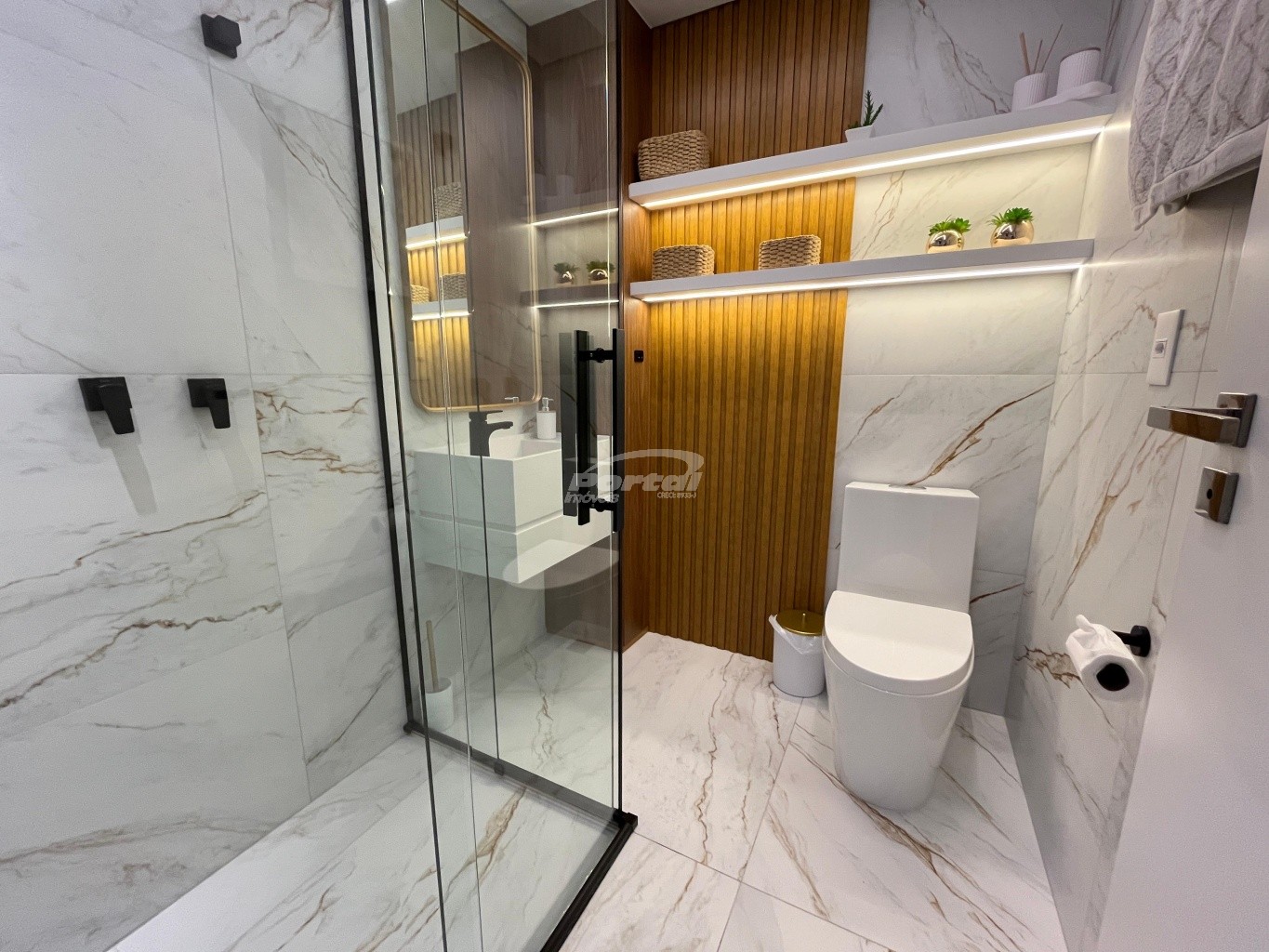 Apartamento de 3 quartos, 89m² no bairro Itacolomi, em Balneário Piçarras | Eu Corretor