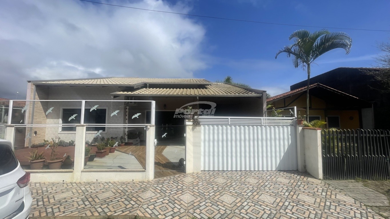 Casa de 3 quartos, 120m² no bairro Armação, em Penha | Eu Corretor