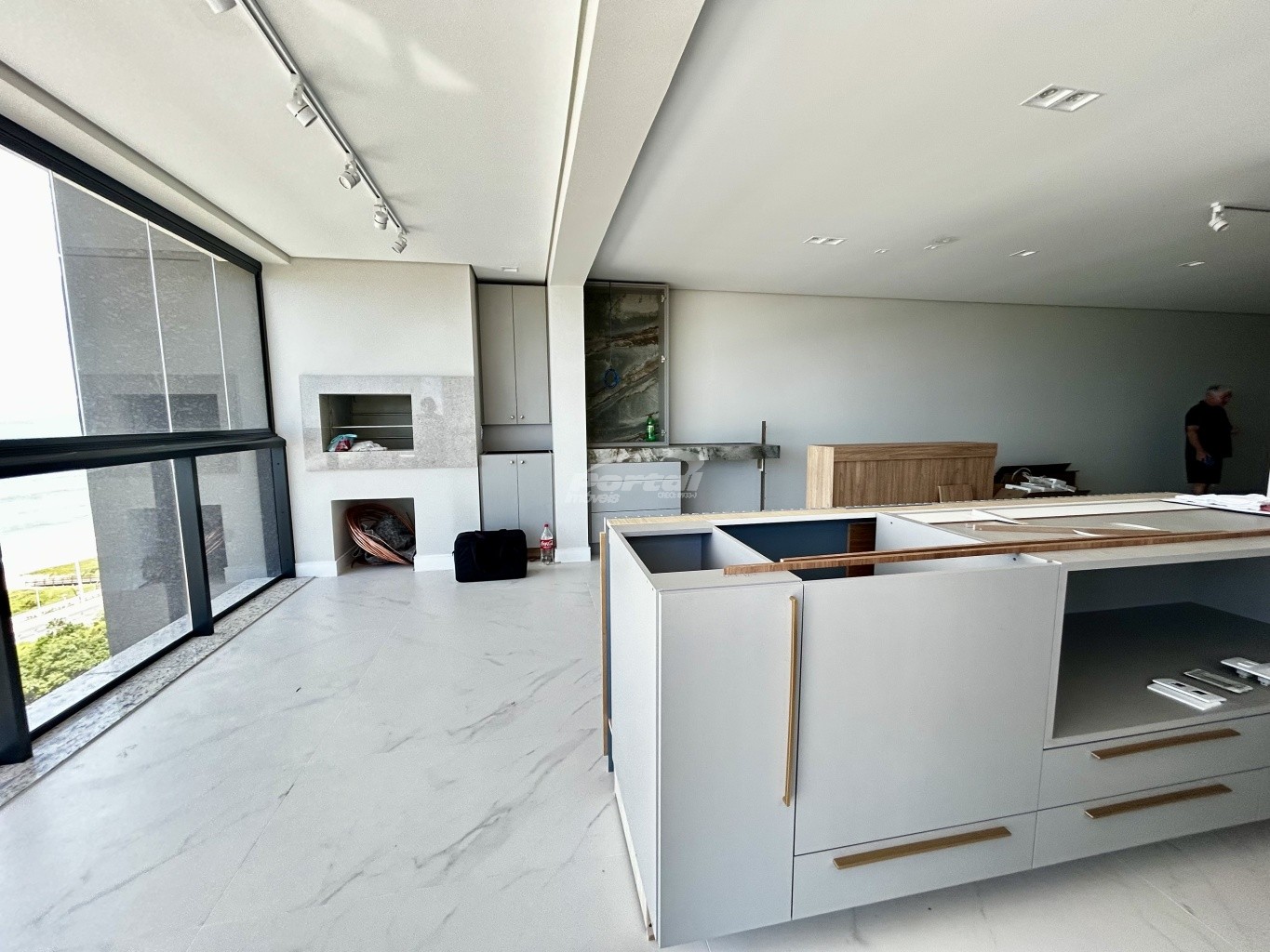 Apartamento de 3 quartos, 129m² no bairro Itacolomi, em Balneário Piçarras | Eu Corretor