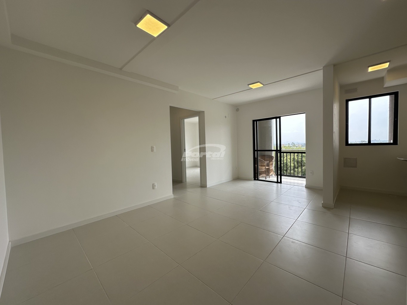 Apartamento para alugar com 2 quartos, 70m² - Foto 2