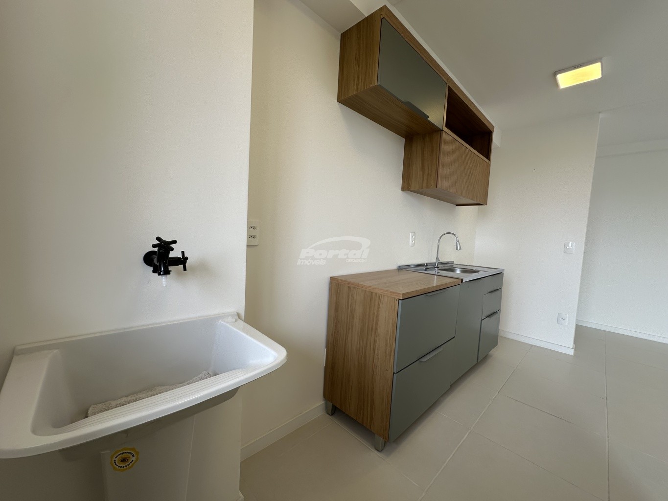 Apartamento para alugar com 2 quartos, 70m² - Foto 7