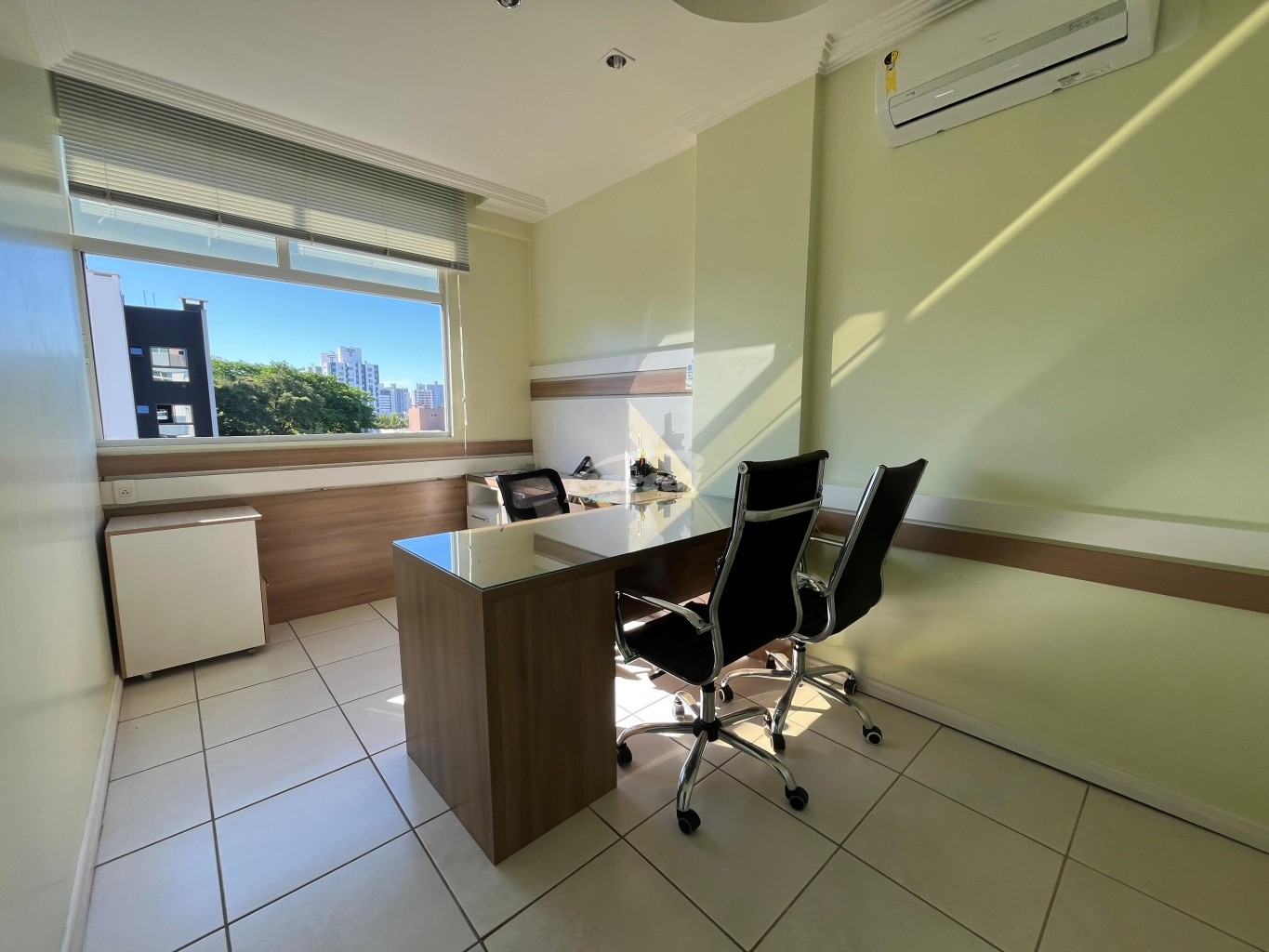 Sala Comercial de 37m² no bairro Centro, em Blumenau | Eu Corretor