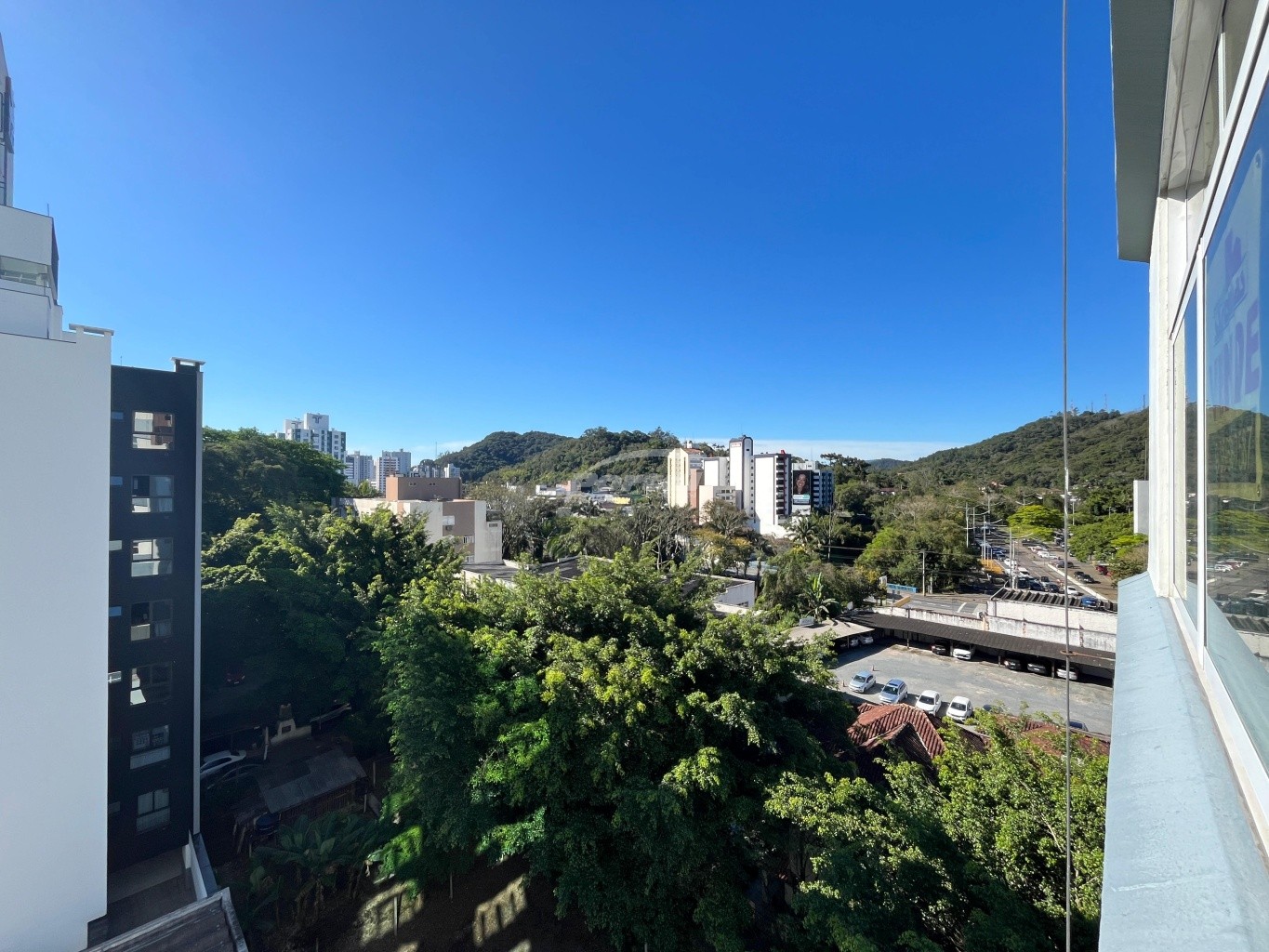 Sala Comercial de 37m² no bairro Centro, em Blumenau | Eu Corretor