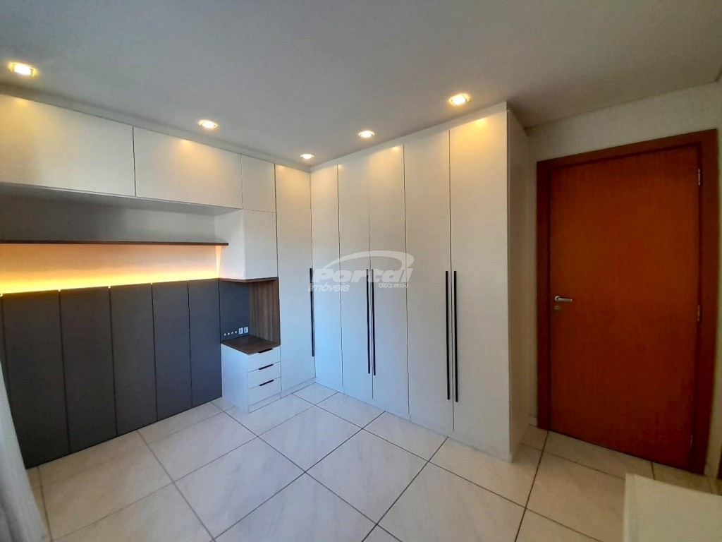 Quarto frente