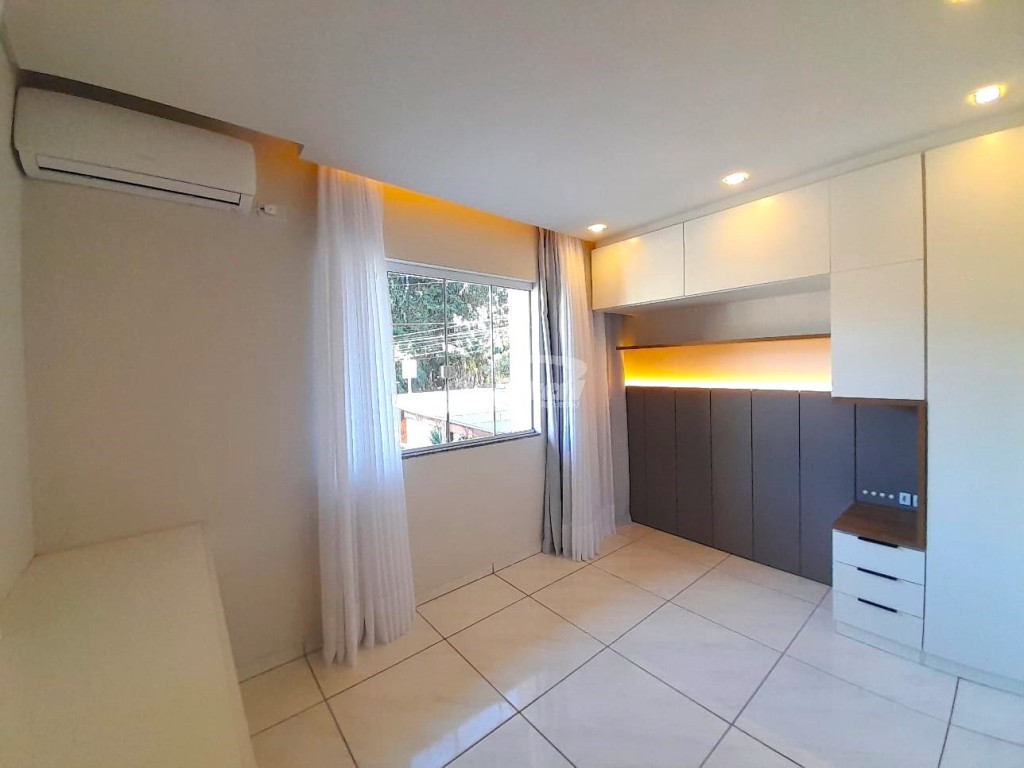 Quarto frente