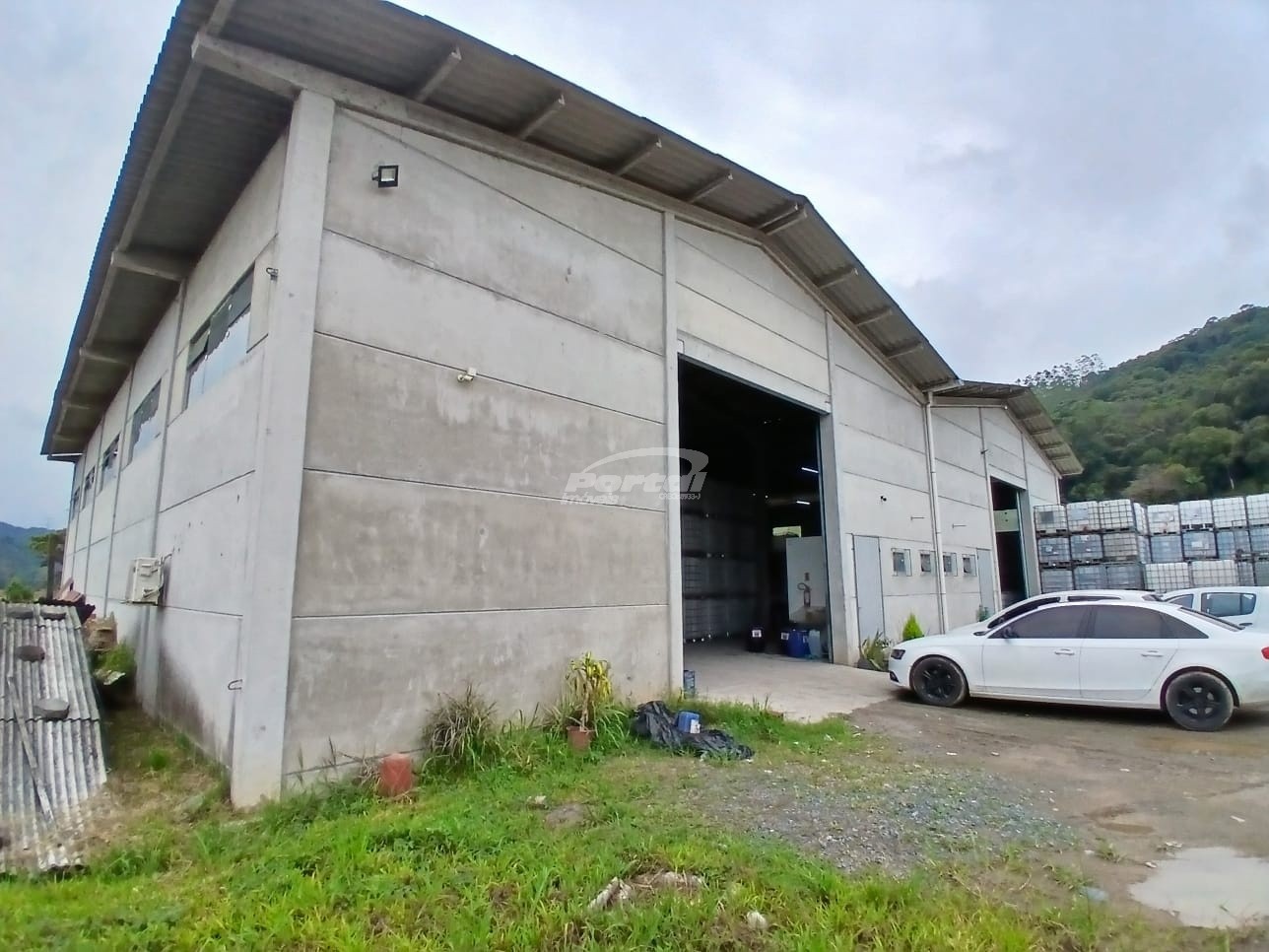 Galpão / Depósito / Armazém de 375m² no bairro Belchior Baixo, em Gaspar | Eu Corretor