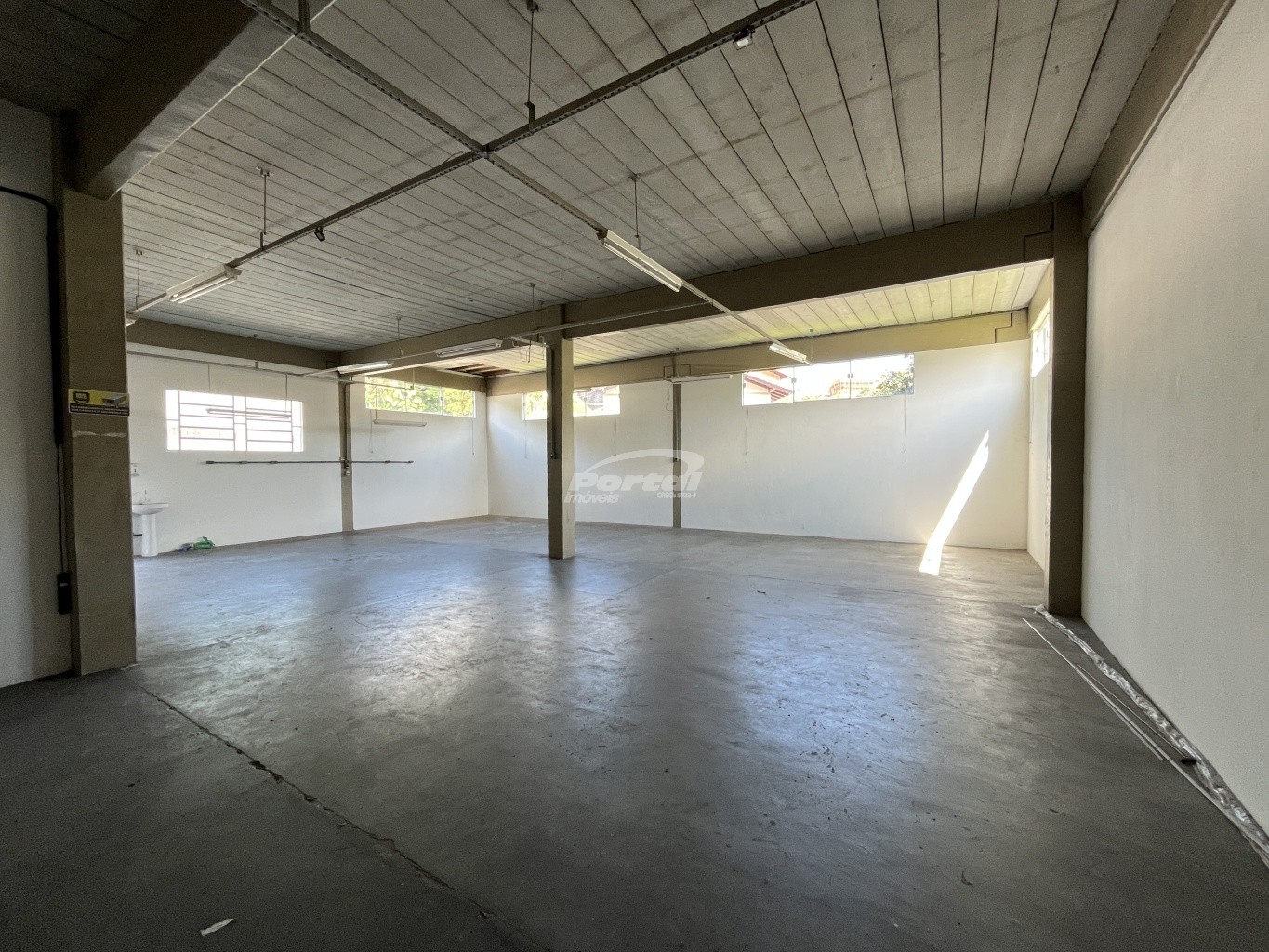 Galpão / Depósito / Armazém de 319m² no bairro Velha, em Blumenau | Eu Corretor