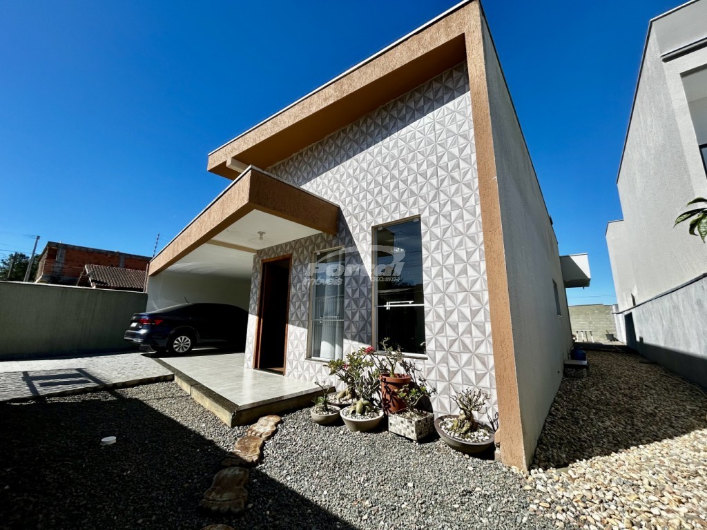 Casa de 3 quartos, 366m² no bairro Itacolomi, em Balneário Piçarras | Eu Corretor