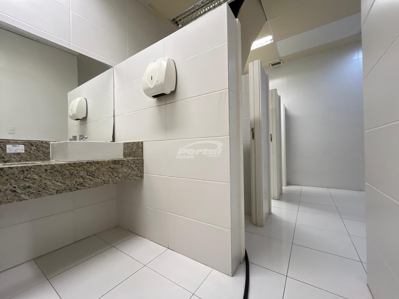 Sala Comercial de 432m² no bairro Centro, em Blumenau | Eu Corretor