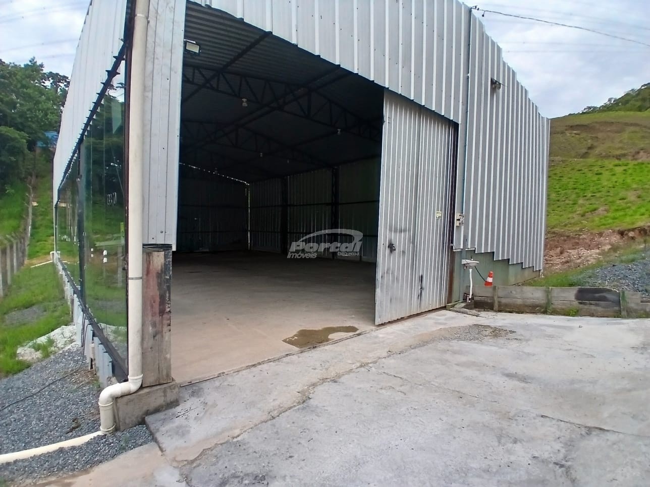 Depósito-Galpão, 250 m² - Foto 2