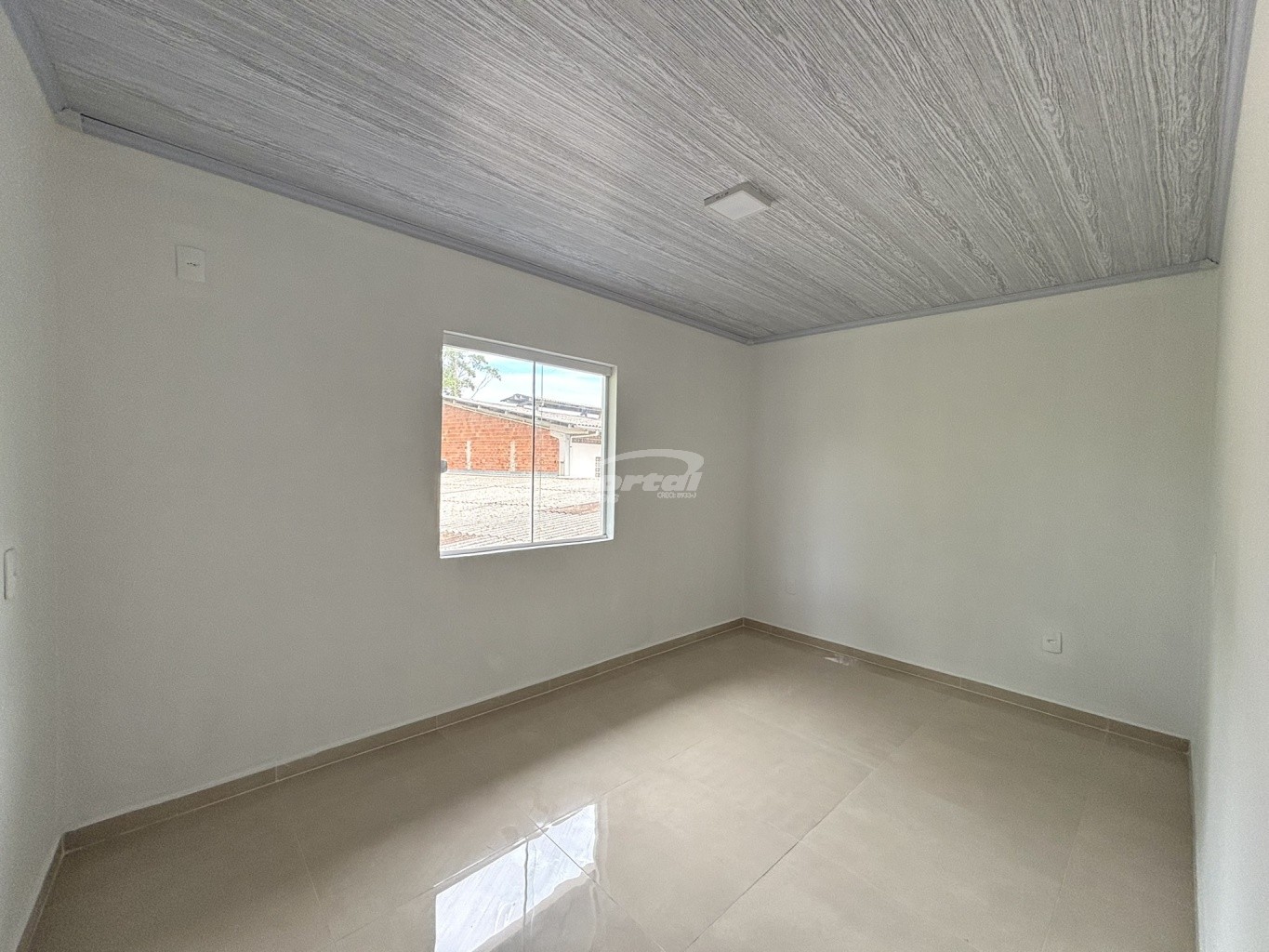 Imovel 70m, contendo 02 amplos dormitórios, sala de estar e jantar, cozinha, banheiro social, lavabo, area de serviço nos fundos e uma vaga de garagem! — foto 6