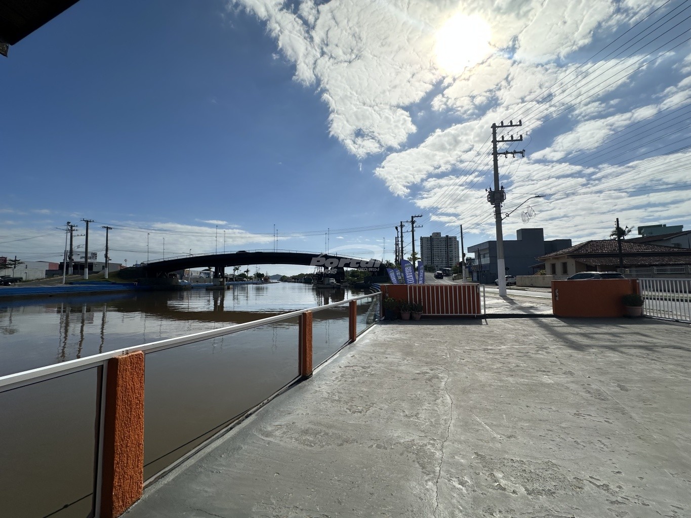 Sala-Conjunto, 200 m² - Foto 1