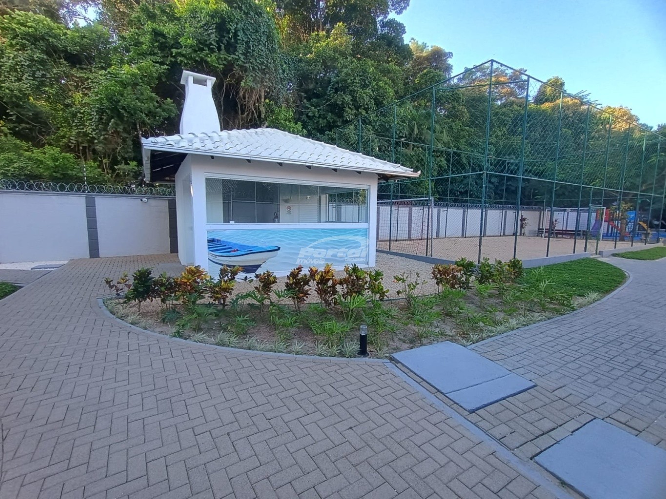 Apartamento térreo, mobiliado com 2 dormitórios, a menos de 100 metros do mar no bairro Itacolomi em Balneário Piçarras/SC (Cód. 23454) — foto 6