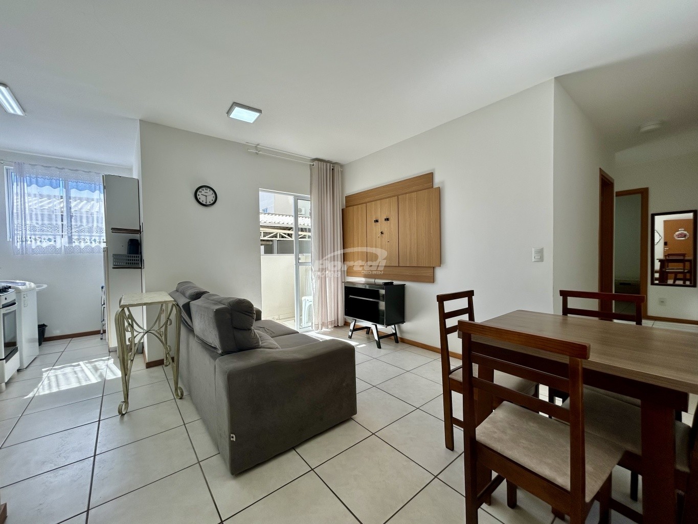 Apartamento mobiliado disponível para locação no bairro Itacolomi - Balneário Piçarras/SC (Cod. 23596) — foto 2