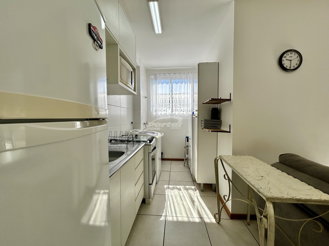 Apartamento mobiliado disponível para locação no bairro Itacolomi - Balneário Piçarras/SC (Cod. 23596) — foto 4