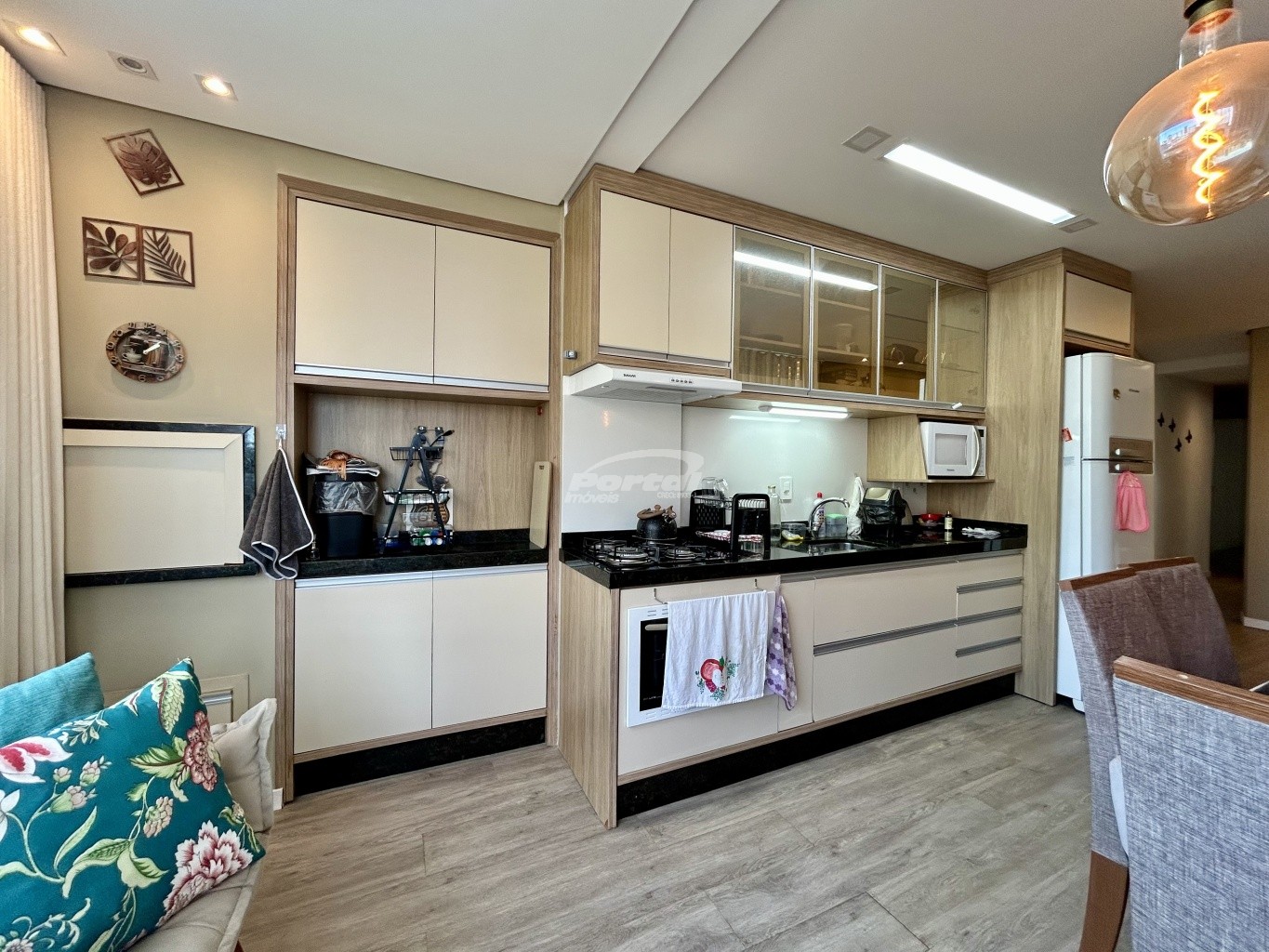 Apartamento mobiliado disponível para locação no bairro Itacolomi - Balneário Piçarras/SC (Cód. 23621) — foto 5