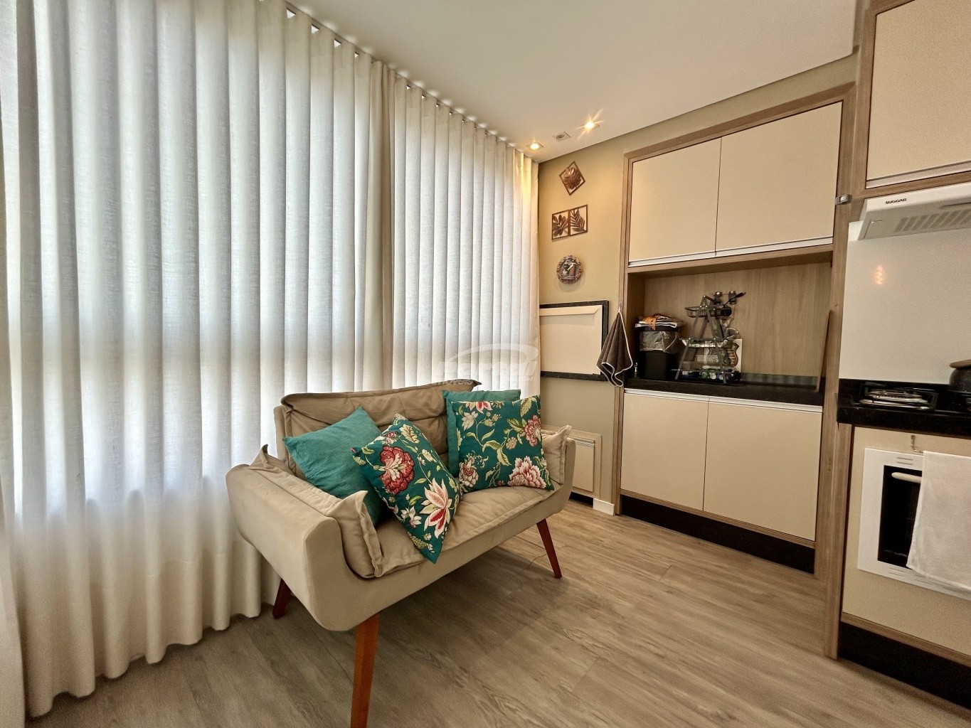 Apartamento mobiliado disponível para locação no bairro Itacolomi - Balneário Piçarras/SC (Cód. 23621) — foto 4