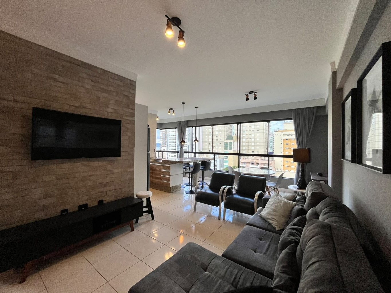 Apartamento, 3 quartos, 100 m² - Foto 1