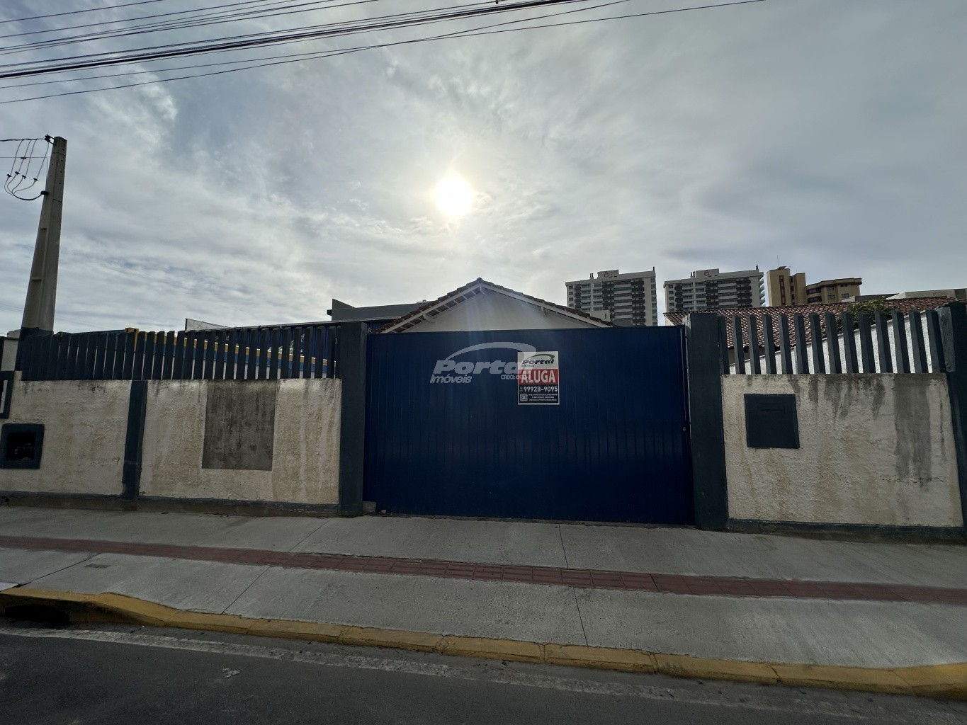 Casa, 5 quartos, 200 m² - Foto 1