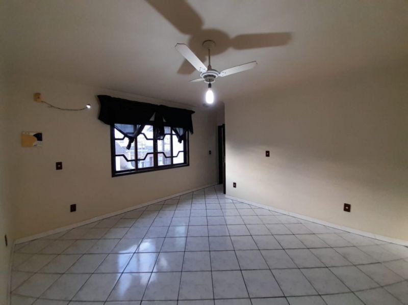 Casa, 4 quartos, 280 m² - Foto 13