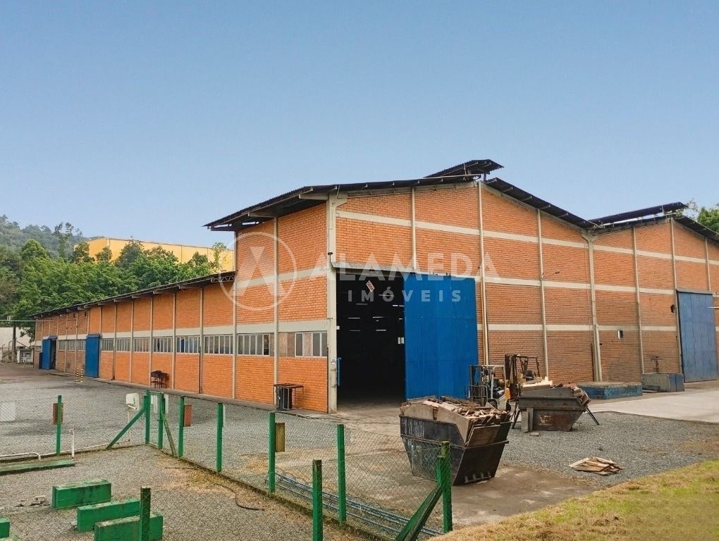 Depósito-Galpão, 3200 m² - Foto 1