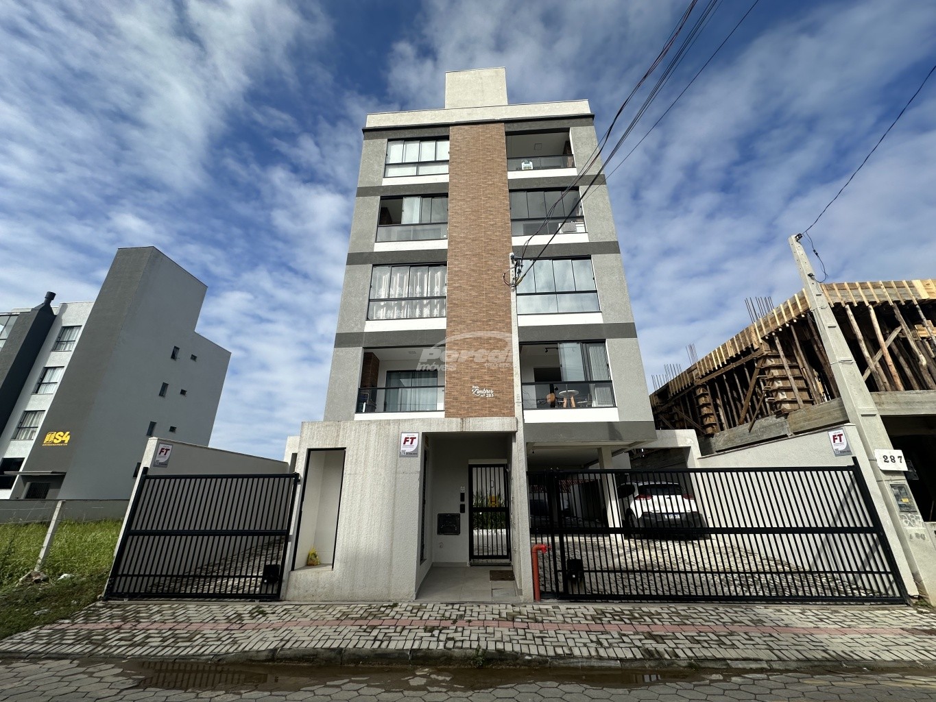 Apartamento, 3 quartos, 76 m² - Foto 1
